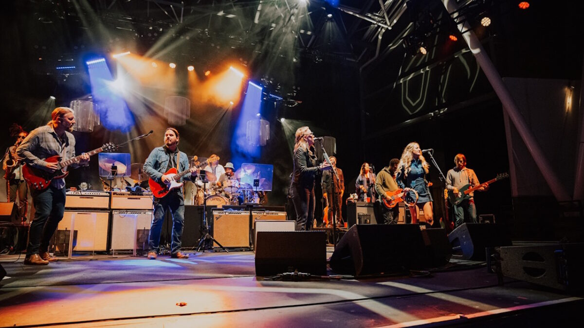 Tedeschi Trucks Band & Margo Price Deal Out George Jones, Leon Russell & Bob Dylan Covers