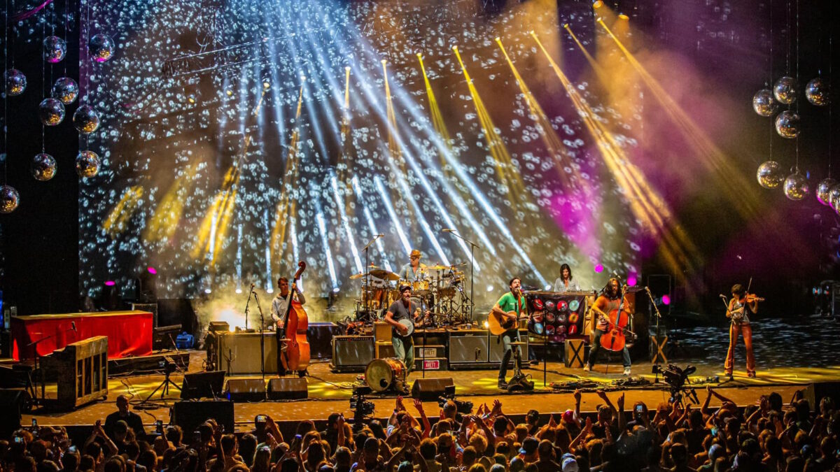 The Avett Brothers Plot 2025 Spring Tour Dates