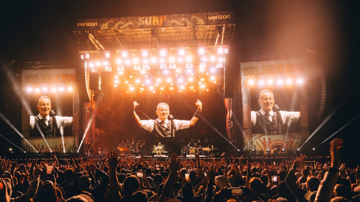 Bruce Springsteen Breaks Out 8 Early Rarities & Classics At Sea.Hear.Now In Asbury Park