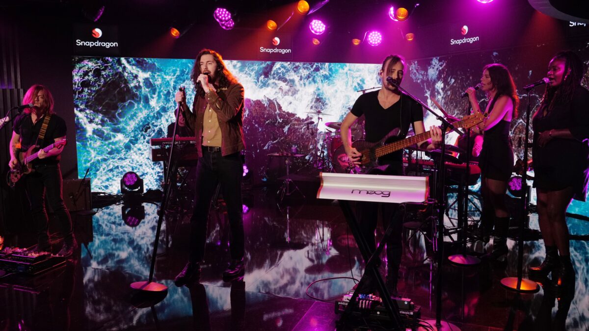 Watch Hozier Deliver Sleek Rocker 'Nobody's Soldier' On 'Kimmel'
