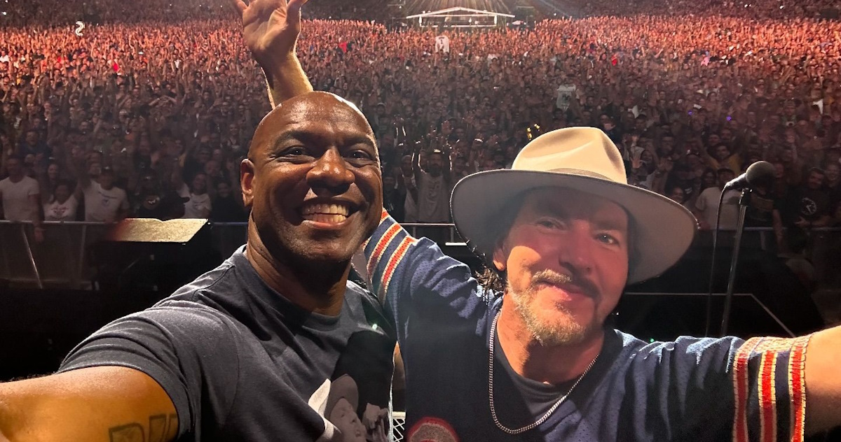 Pearl Jam Walter Payton Jarrett Hendrix Wrigley Field Setlist Video