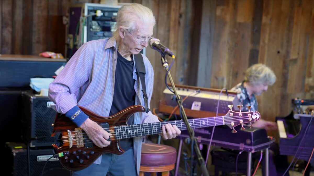 Phil Lesh & Friends Featuring Adam MacDougall Perform Double Sandwich For ‘Clubhouse Sessions’