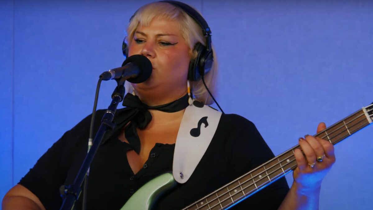 Shannon & The Clams Bring 'The Moon Is In The Wrong Place' Gems To The Current