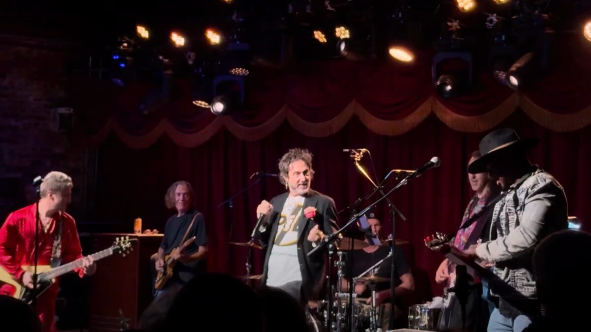 Chris Robinson, Robert Randolph, Charlotte Lawrence & More Join Chad Smith & Andrew Watt At Brooklyn Bowl