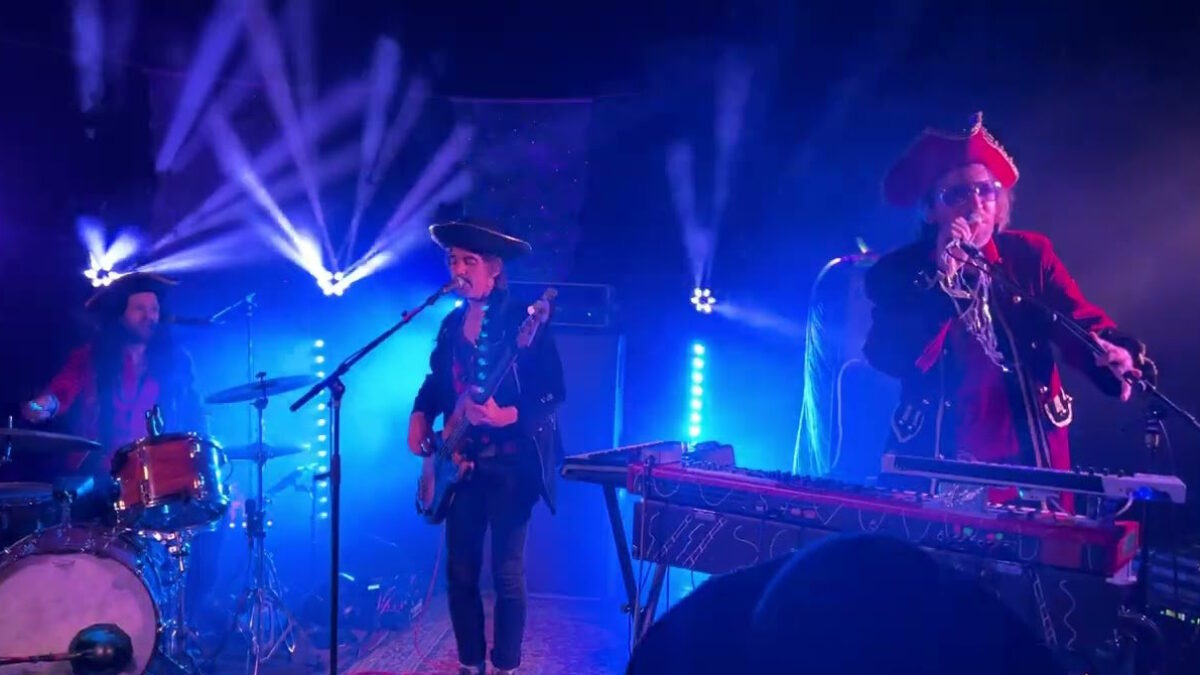 ALO Weaves In & Out Of ‘Dark Star’ For Phil Lesh In Chico