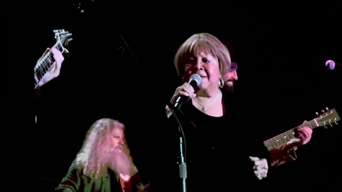 The Weight - Mavis Staples, Trey Anastasio, Bobby Weir. Life is a Carnival 10/17/24
