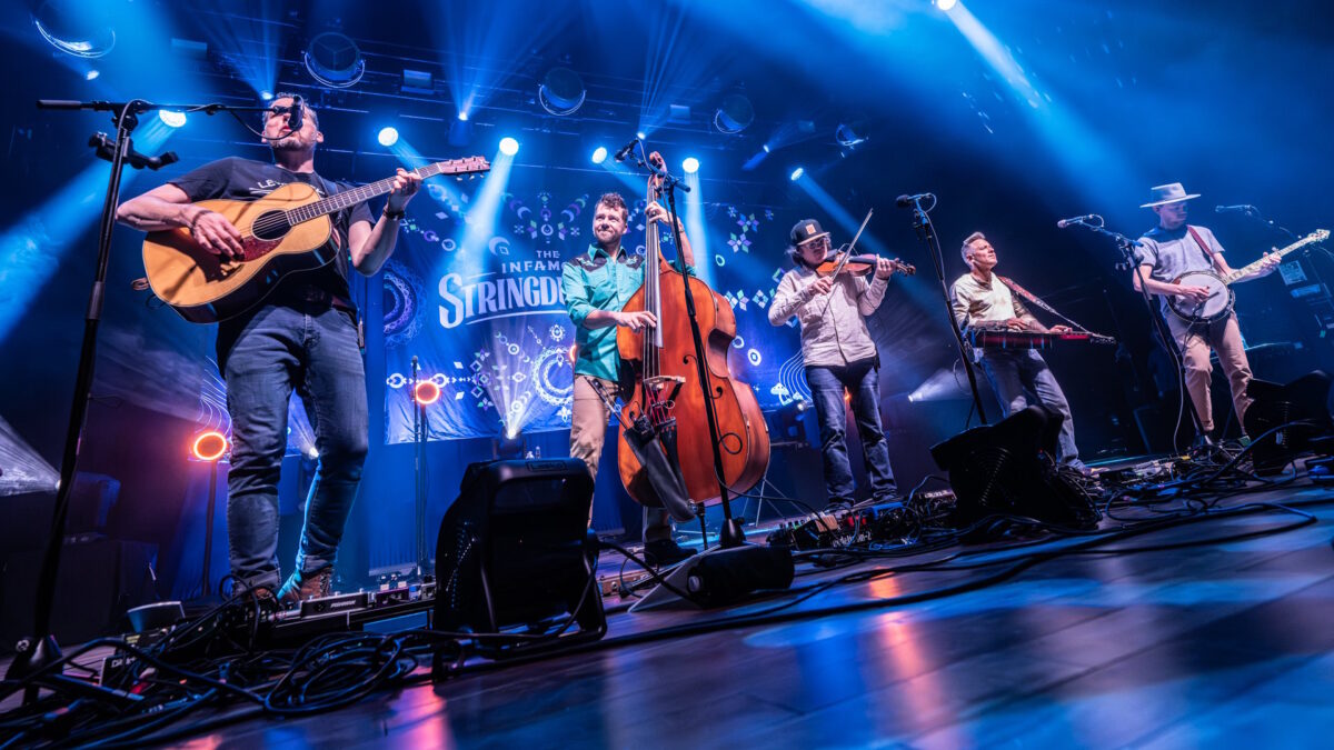 Hear The Infamous Stringdusters Reimagine Avicii's 'Wake Me Up'