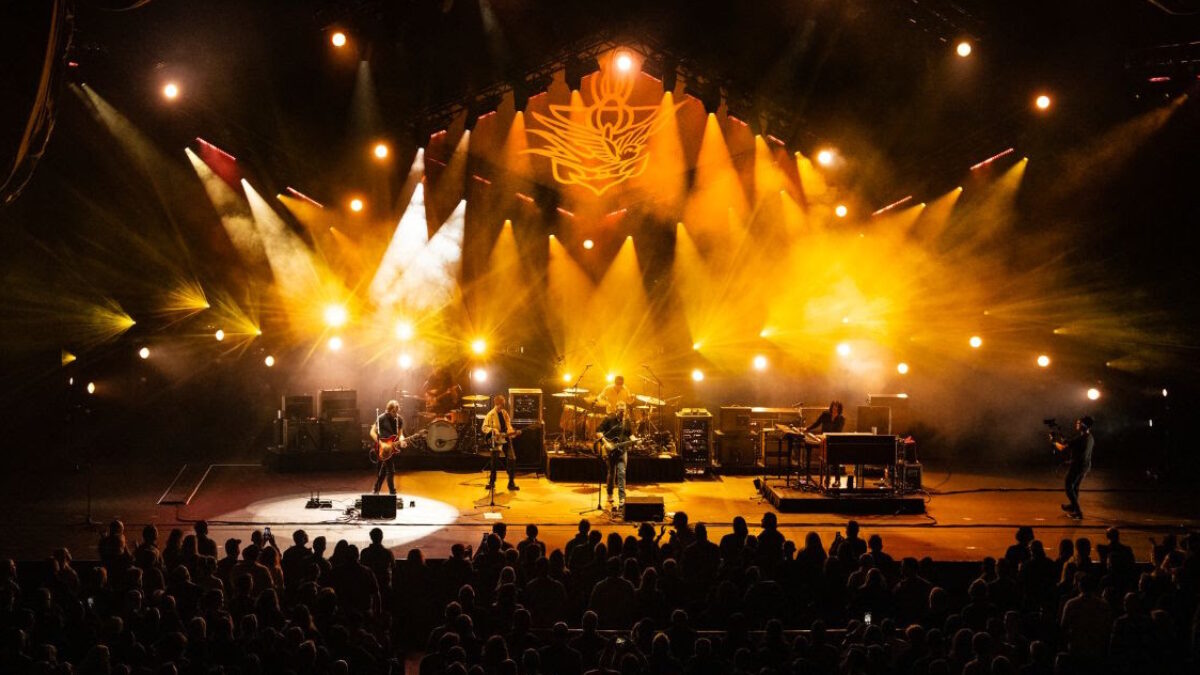Jason Isbell & The 400 Unit Continue Covering R.E.M. At The Ryman
