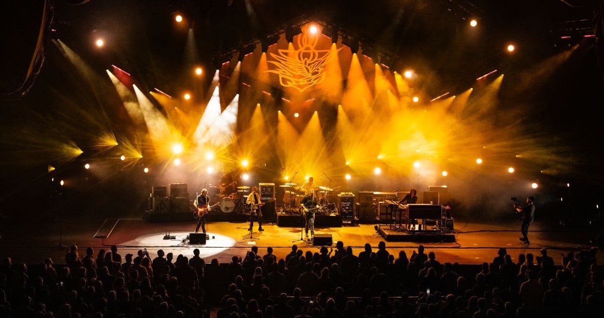 Jason Isbell 400 Unit Live Press