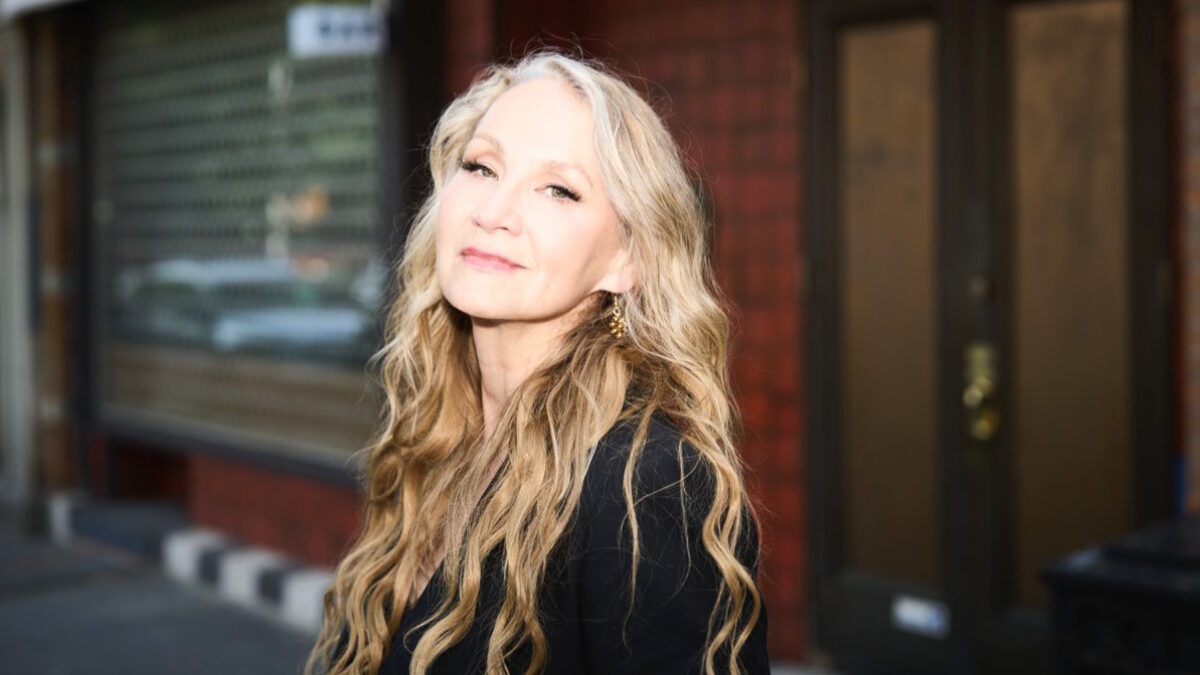 Music Heals International Announces 'Women Rock, Music Heals!' Benefit Featuring Joan Osborne
