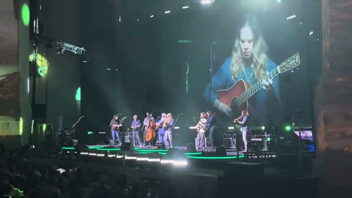 Billy Strings w/ Leftover Salmon - 10/19/24 - Orion Amphitheater- Clinch Mountain Backstep