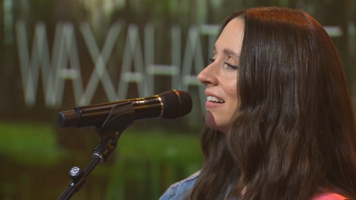 Watch Waxahatchee Let 'Tigers Blood' Standouts Flow On CBS' 'Saturday Sessions'