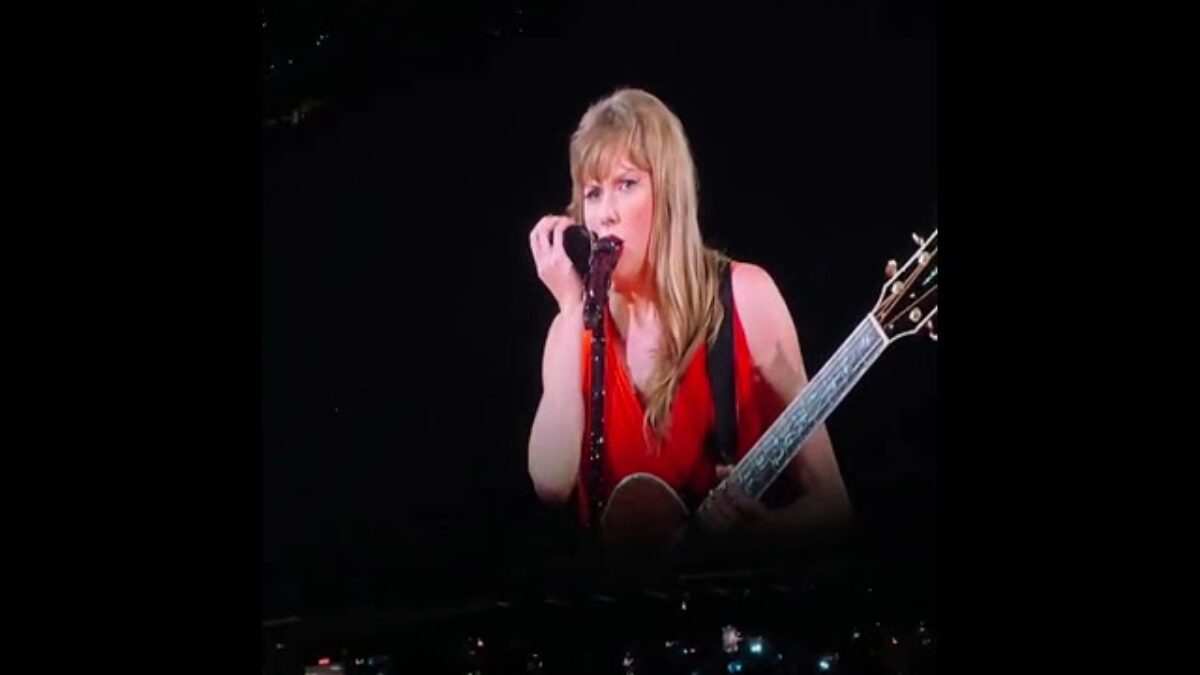 Taylor Swift & Sabrina CARPENTER Eras Tour New Orleans N2 "Surprise Song" #espresso