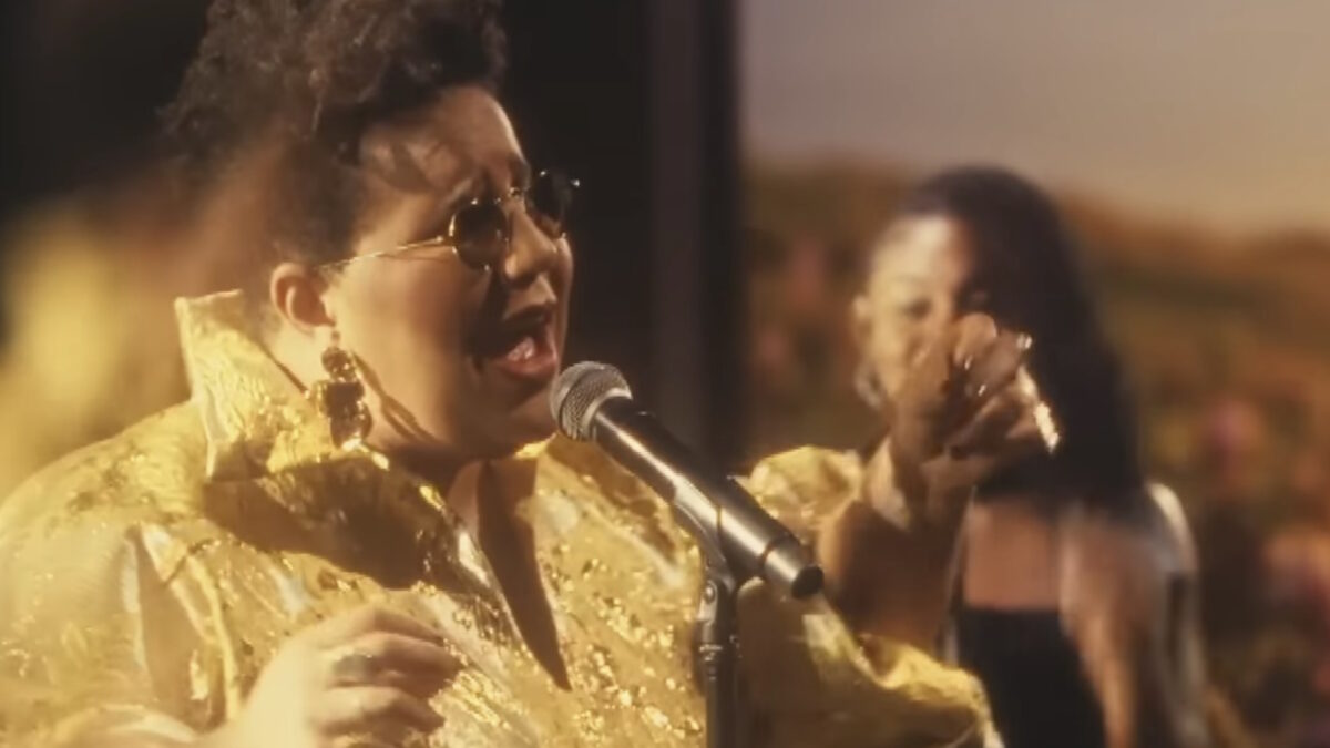 Watch Brittany Howard’s Riveting ‘To Be Still’ Performance On ‘The Daily Show’