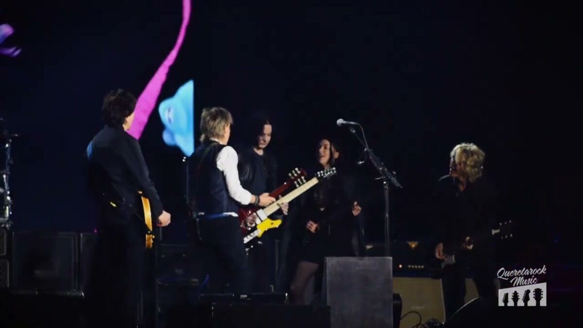 Paul Mccartney con St. Vincent y Jack White en el Corona Capital
