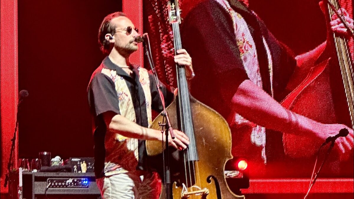 Billy Strings - Away From The Mire, Lakefront Arena, New Orleans LA, 12/29/24, @MB_Music01