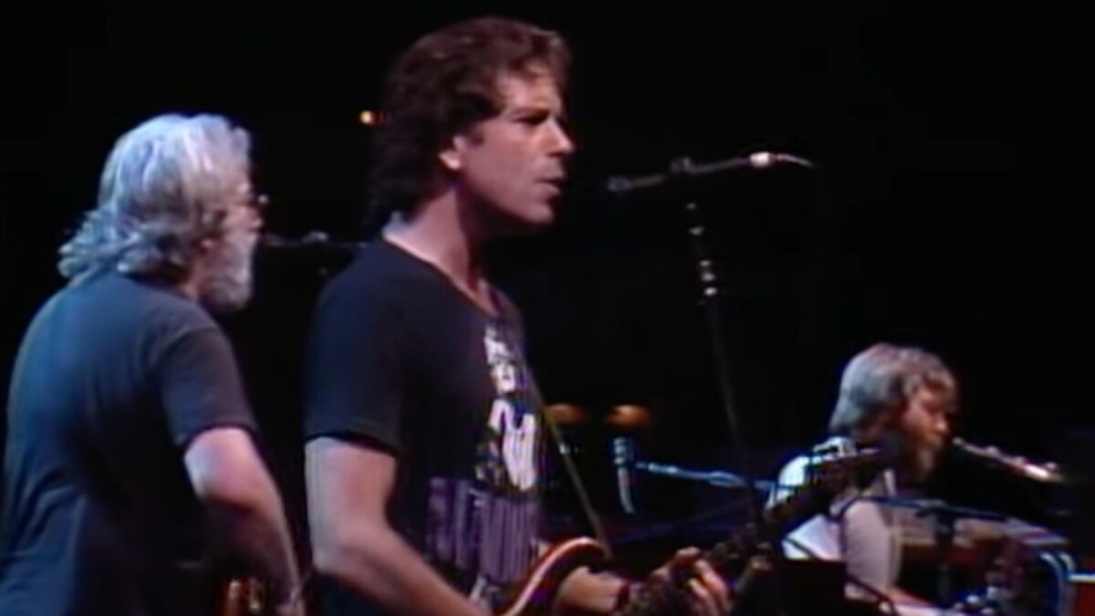 Grateful Dead Shares Early Performance Of 1 Of Bill Walton’s Favorite Songs