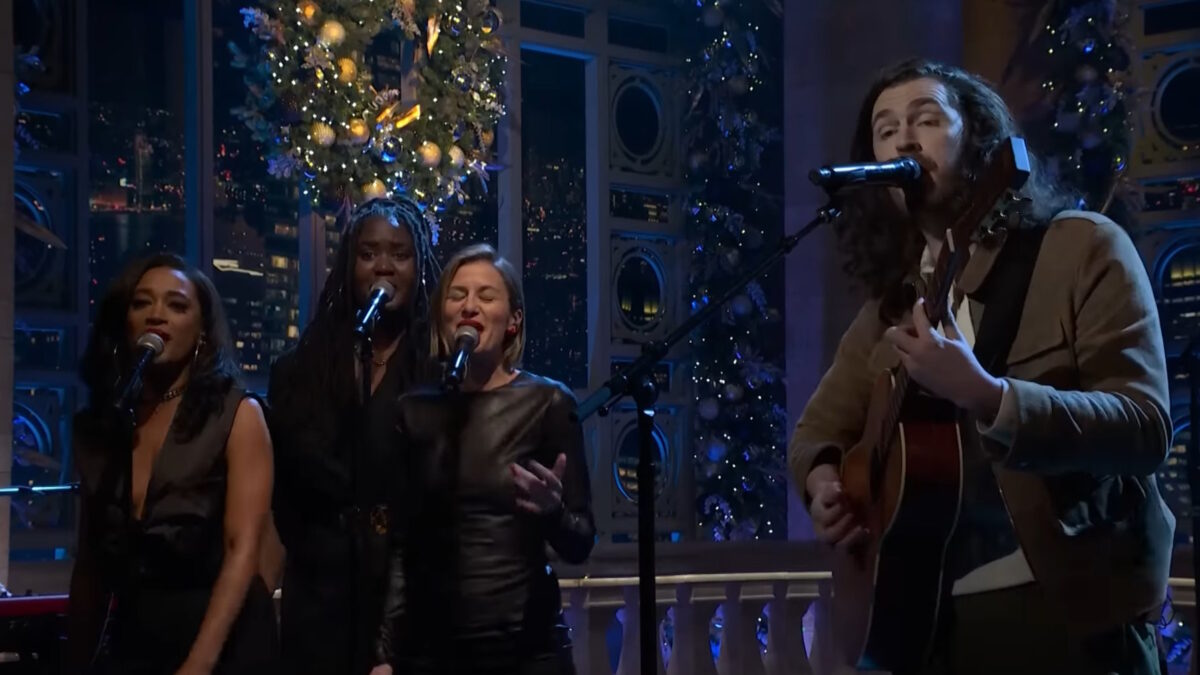 Hozier Covers The Pogues’ ‘Fairytale Of New York’ On ‘SNL’