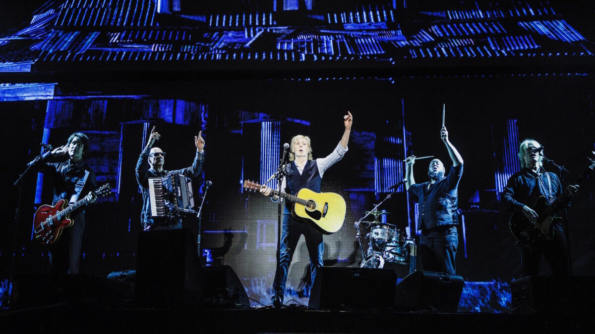 Très Bien: Watch Paul McCartney Perform Beatles Classic For 1st Time Since 2018 In Paris