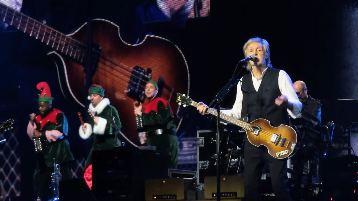 Paul McCartney Wonderful Christmastime Manchester 14 Dec 2024