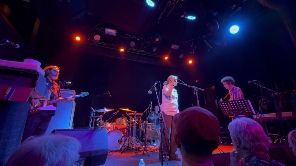 Yo La Tengo – Nervous Breakdown, Candy Says, My Heart’s Not In It, Keep It Warm – 2024-12-26