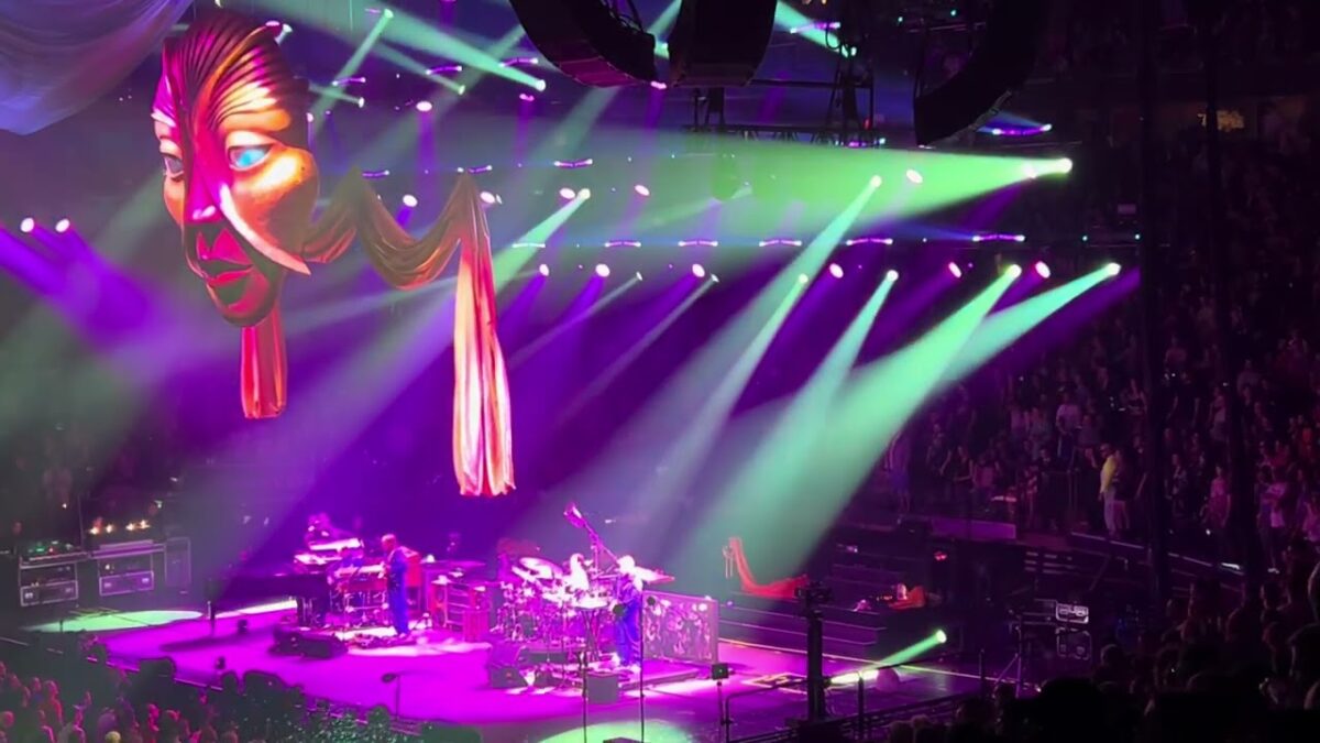 Phish - Slave To The Traffic Light - 12/31/24 - Madison Square Garden, New York, NY