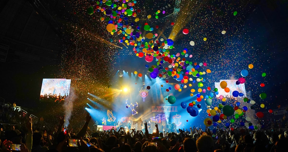 Avett Brothers 2024 NYE McCullough