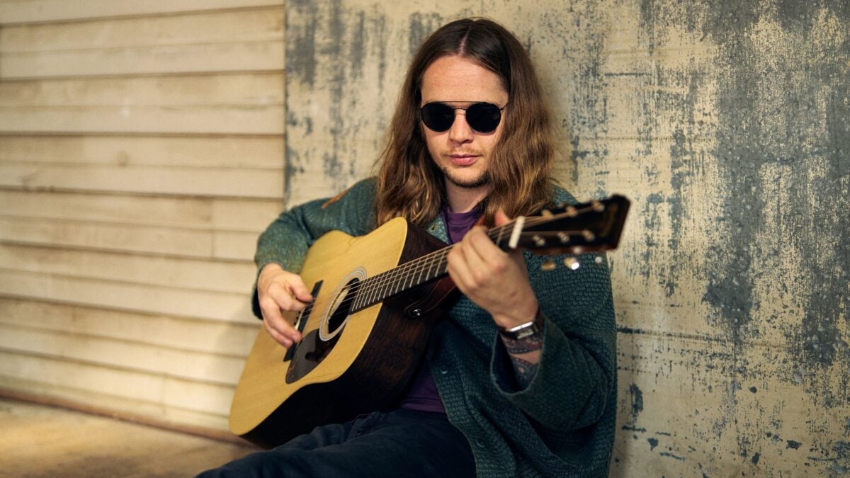 Billy Strings Unveils Signature Martin Guitars