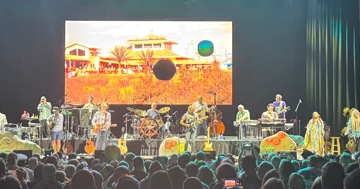 Coral Reefer Band 2025 Hoffman