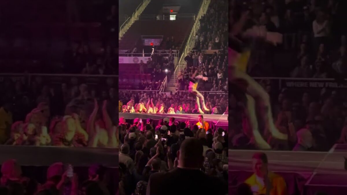 The Avett Brothers-Murder in the City (w Adrian Enscoe), Bojangles Coliseum, Charlotte NC, 12/31/24