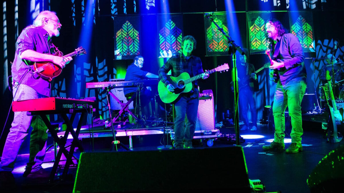 Watch Scott Law Join Railroad Earth For Joyous Marvin Gaye Cover At Portland's Revolution Hall