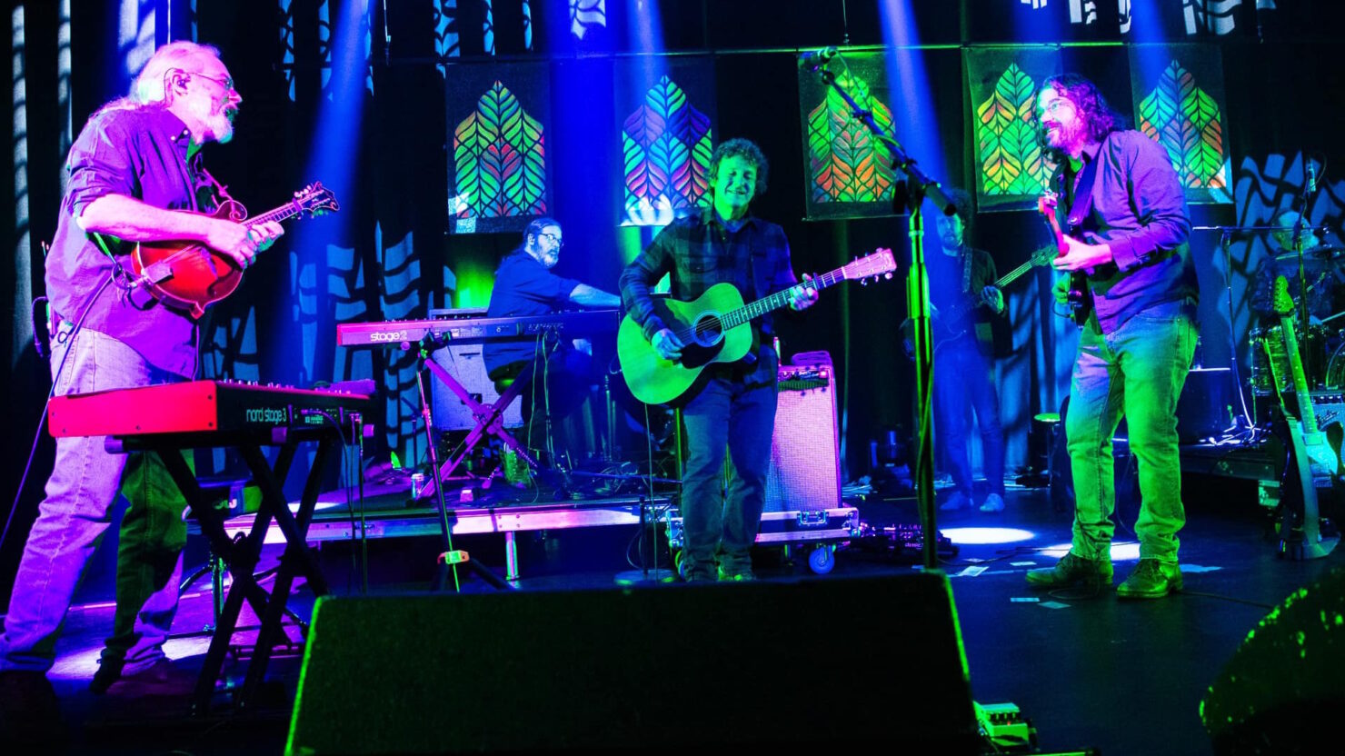 img-blur-shadow