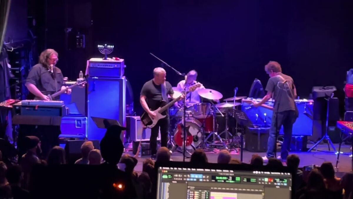 Why Don’t You Smile Now (Lou Reed cover) - Yo La Tengo with Dave Rick - Jan 1, 2025 -Bowery Ballroom