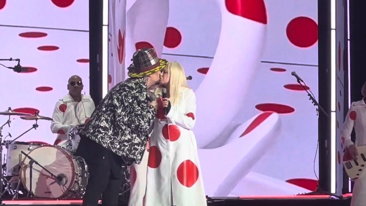 Cyndi Lauper Brings Out Boy George For ‘Girls Just Want To Have Fun’ In London