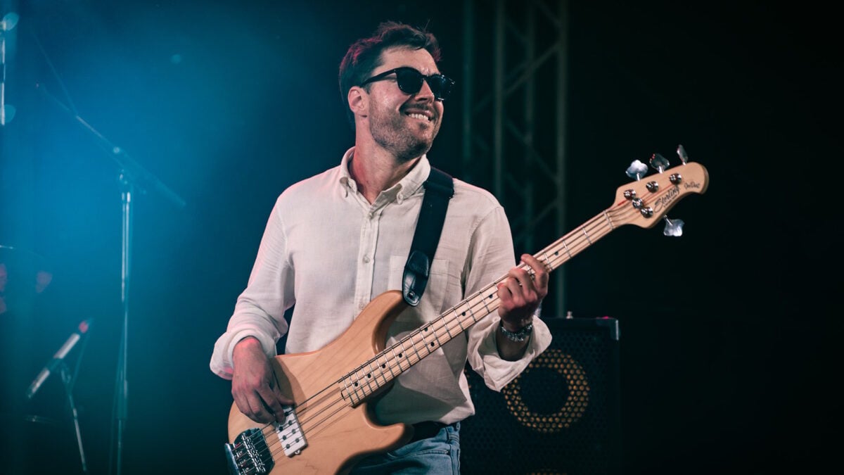 Vulfpeck's Joe Dart Reveals Sage Bass Advice He Received From Flea As A Teen