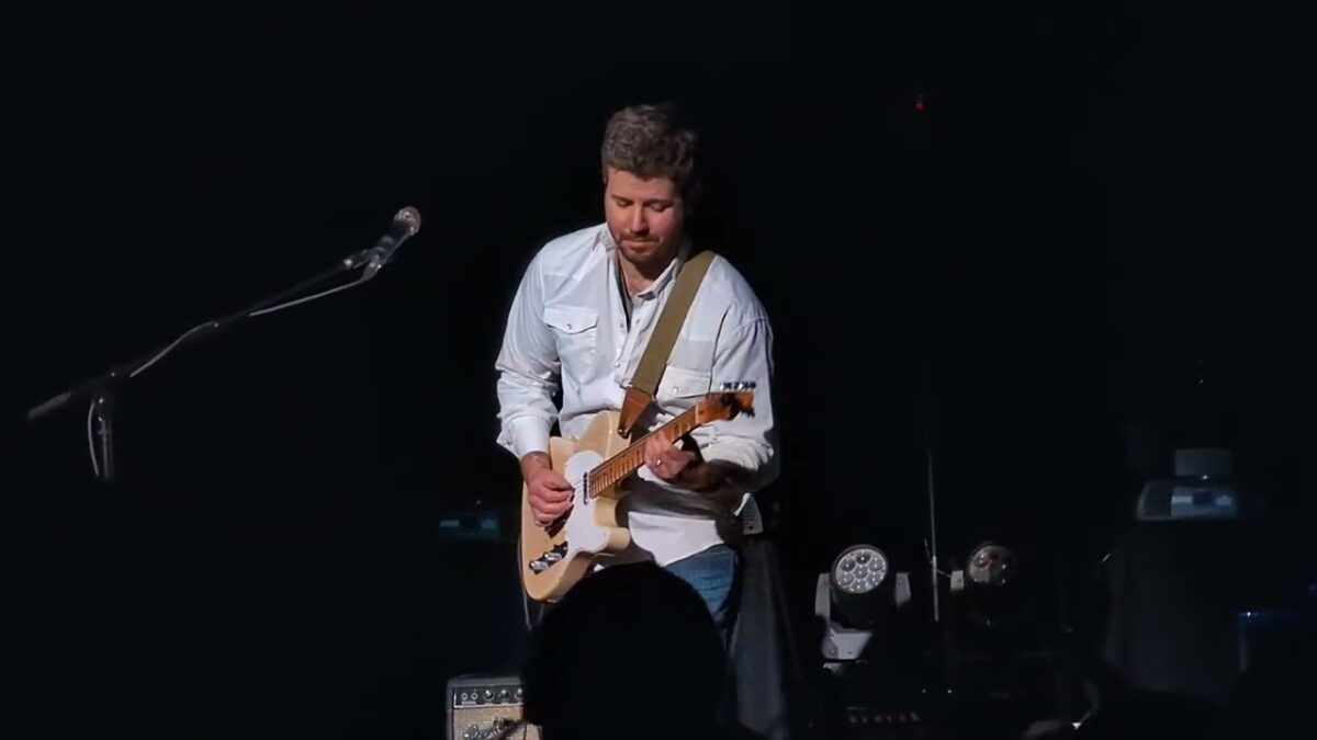Lyle Brewer 02/23/25 "We Bid You Goodnight" Beverly, MA, Cabot Theater