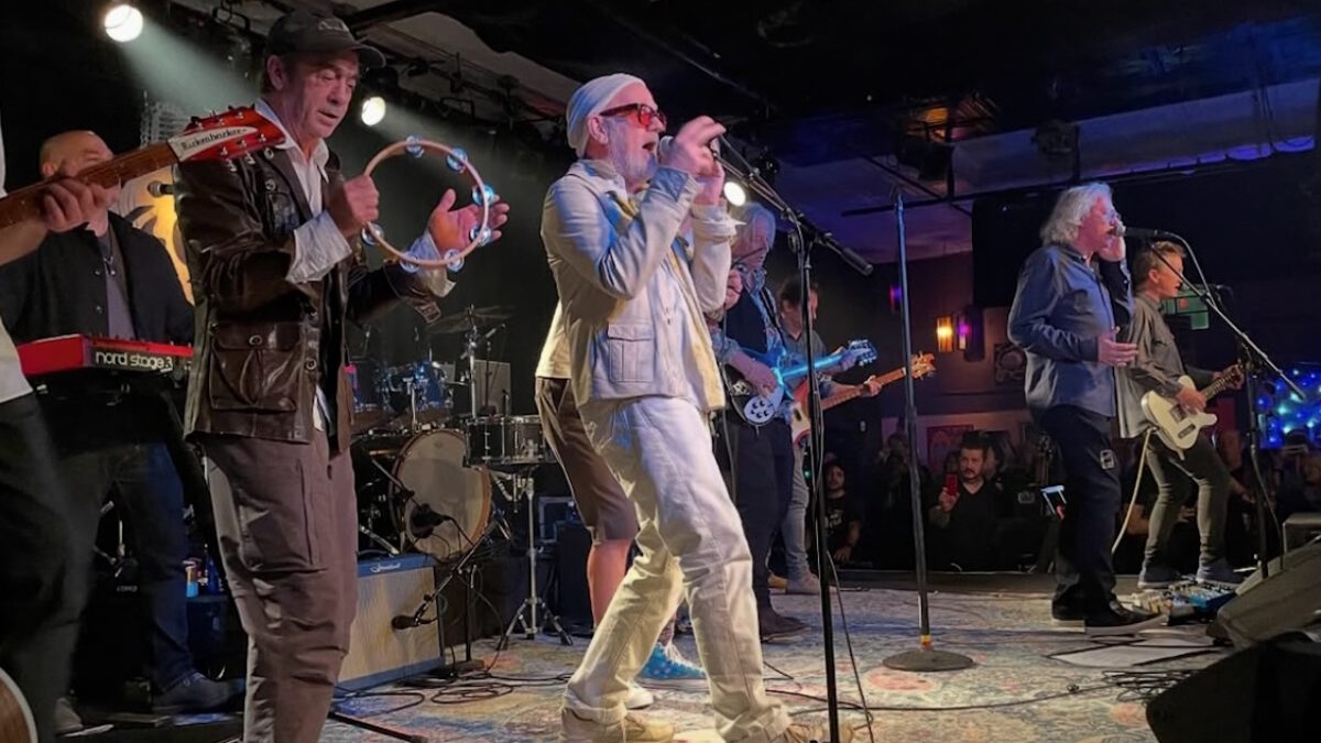 R.E.M. Members Perform With Michael Shannon & Jason Narducy At 40 Watt Club