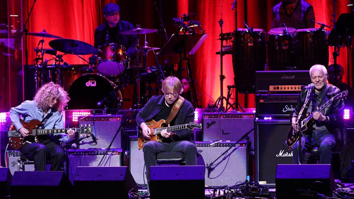Watch Peter Frampton Come Alive With Trey Anastasio & Grace Bowers On Beatles Classic At Love Rocks NYC