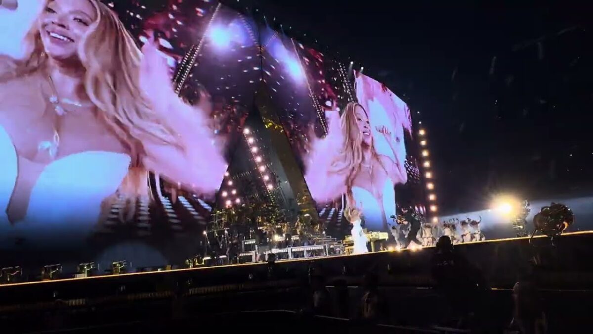 Beyoncé - Ya Ya - Cowboy Carter Tour (LA Opening Night - 28/04/2025)