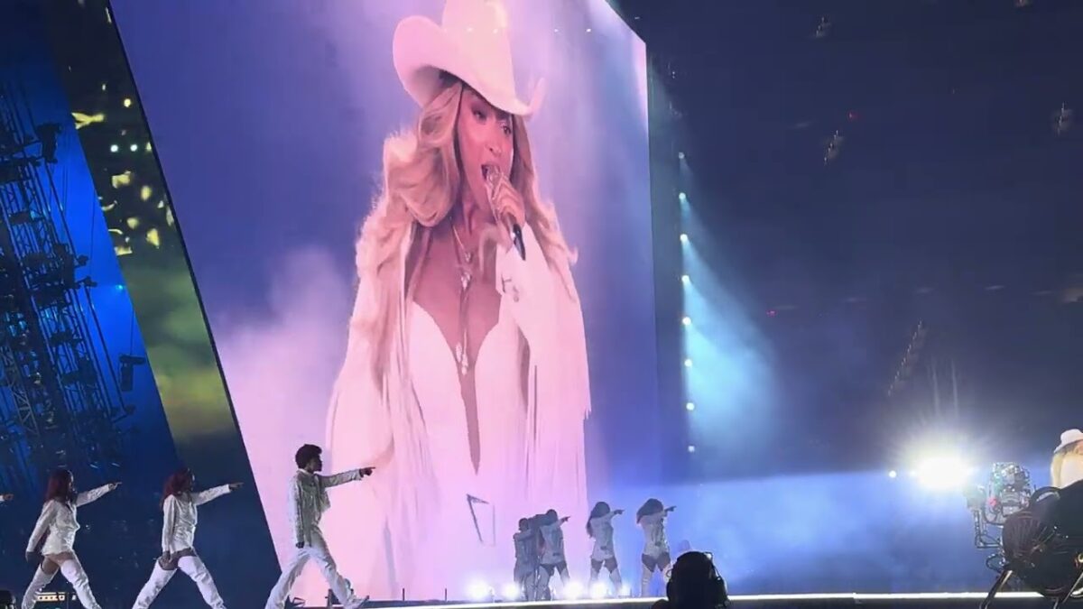 Beyoncé - American Requiem - Cowboy Carter Tour (LA Opening Night - 28/04/2025)