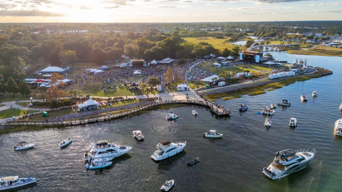 Darius Rucker Recruits Bill Murray, Red Clay Strays, Whiskey Myers & More For 2025 Riverfront Revival