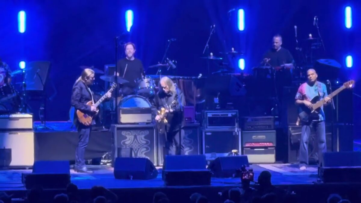 The Brothers - Into The Mystic 4-15-25 Madison Sq. Garden, NYC