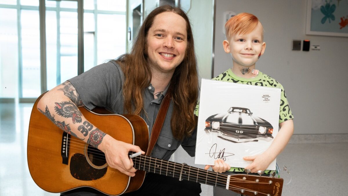Billy Strings Serenades Kids At Michigan Hospital Close To His Heart