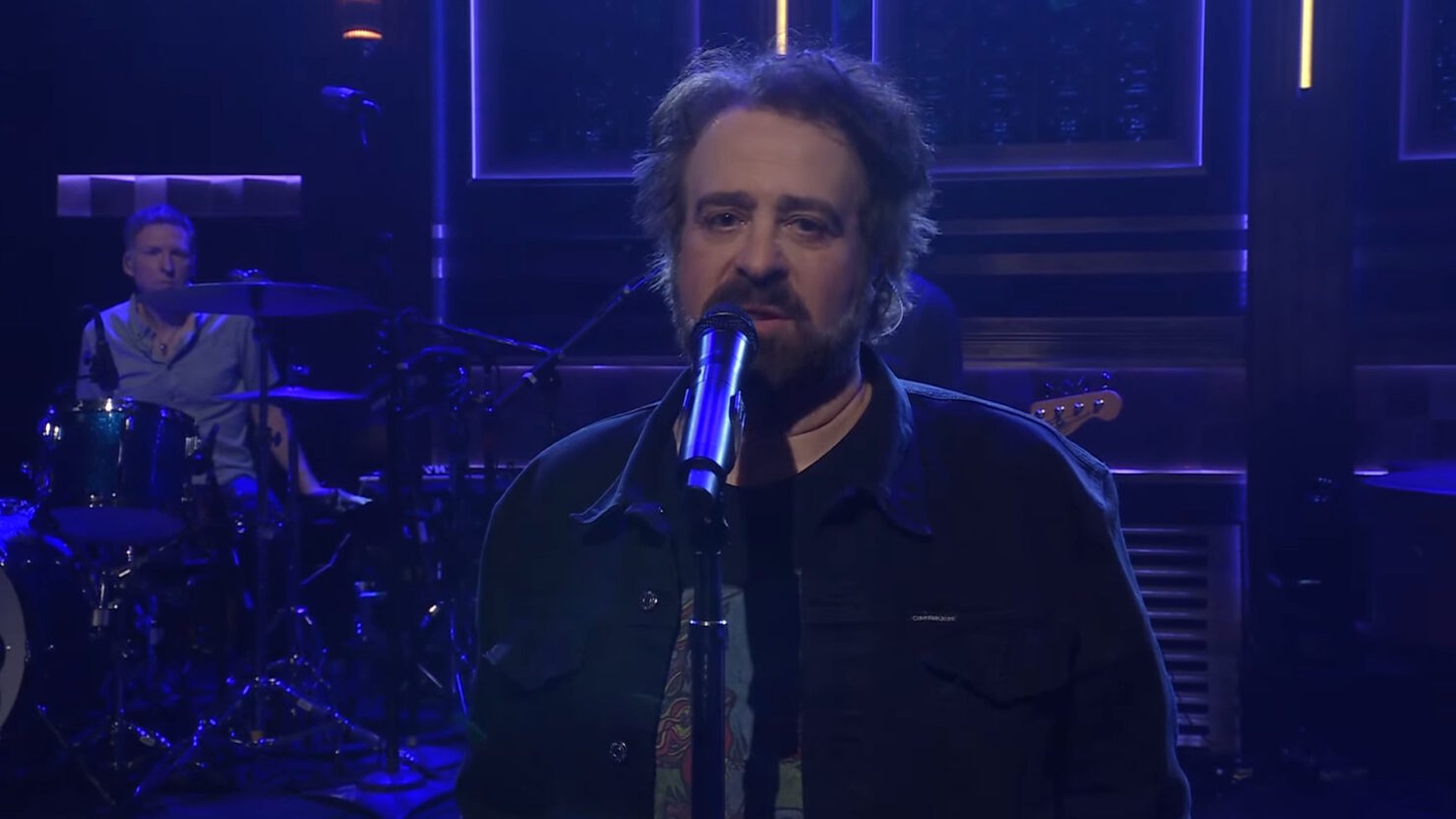 Counting Crows Showcase New Song 'Spaceman In Tulsa' On 'Fallon'