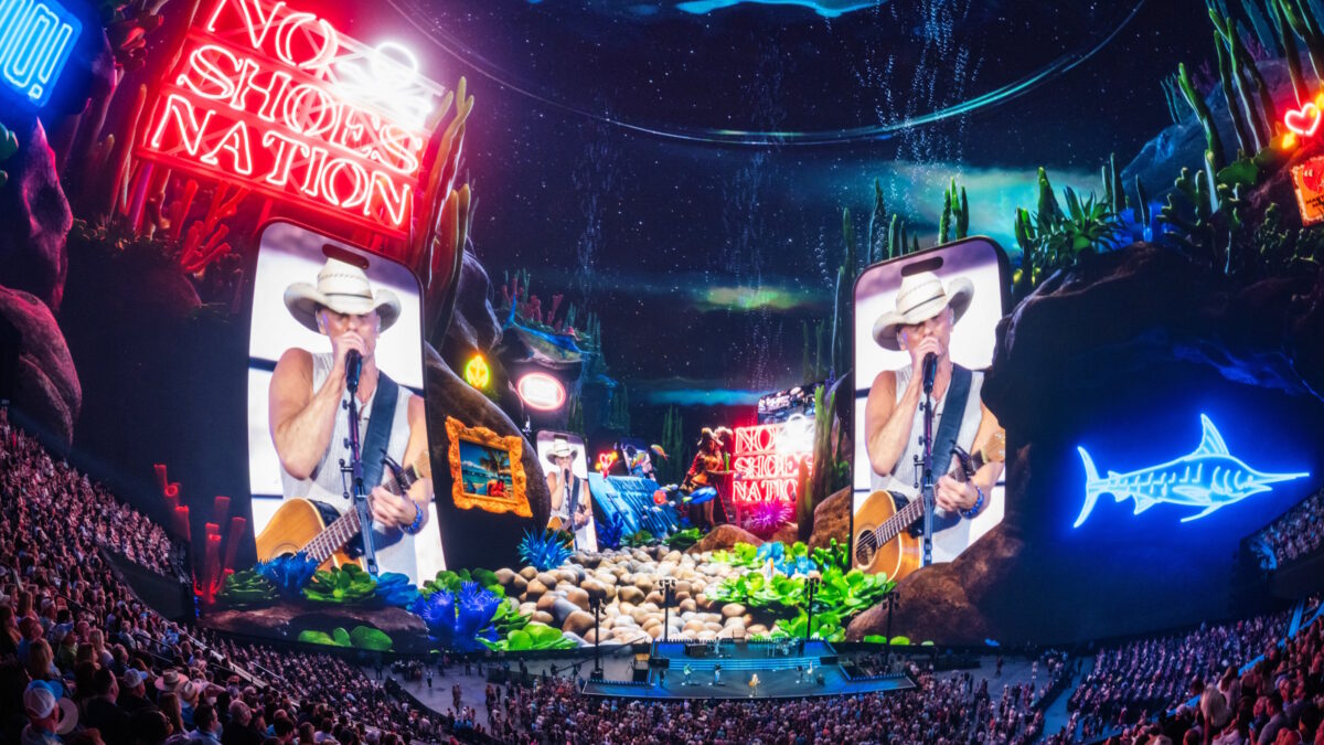 Kenny Chesney Brings Out Kelsea Ballerini At 1st Las Vegas Sphere Show