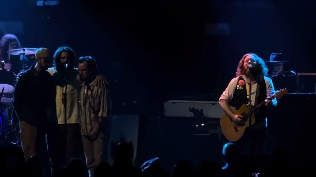 My Morning Jacket “Wonderful” 4/30/25 Louisville Kentucky The Palace Theatre N5 opener