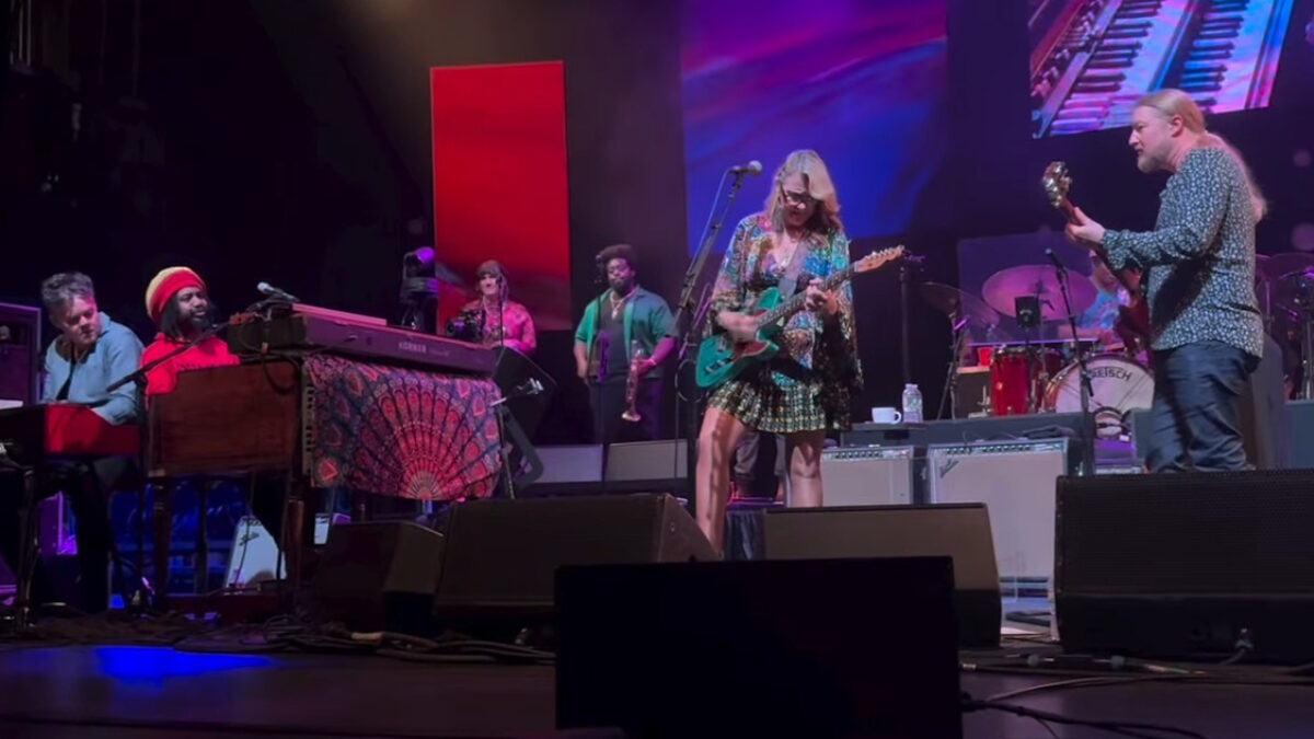 Deshawn ‘D'Vibes’ Alexander Joins Tedeschi Trucks Band For Sly Stone Medley At The Beacon