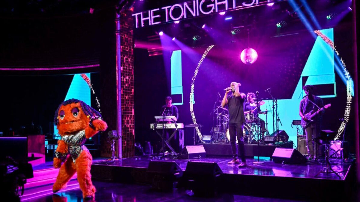 Watch Tunde Adebimpe Bring ‘Somebody New’ To ‘The Tonight Show’