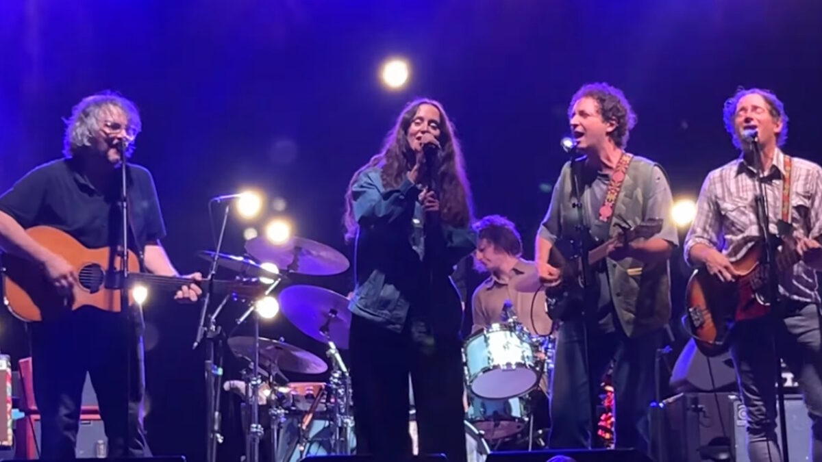 Wilco & Waxahatchee Trade Sit-Ins At Final Sweet & Sour Tour Concert In Asheville