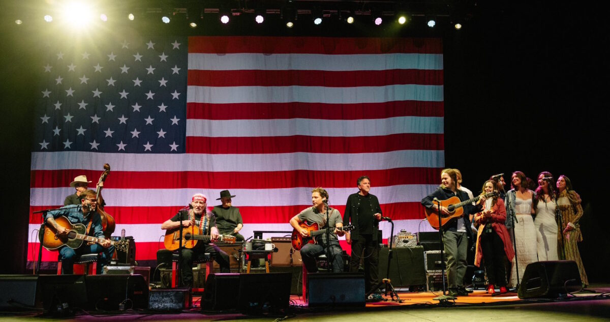 Willie Nelson Billy Strings Sierra Hull Lily Meola 2025 Wise